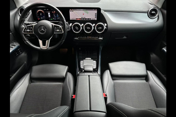 Mercedes-Benz GLA 250e ** HIGH LED, HALF-LEDER, MBUX+, TREKH, DISTR, 18-inch LMV ** UNFALLFREI - VOL. MB ONDERH ** ** INFORMEER OOK NAAR ONZE AANTREKKELIJKE FINANCIAL-LEASE TARIEVEN **
