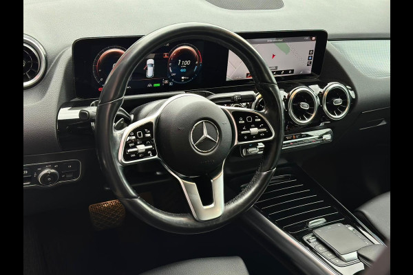 Mercedes-Benz GLA 250e ** HIGH LED, HALF-LEDER, MBUX+, TREKH, DISTR, 18-inch LMV ** UNFALLFREI - VOL. MB ONDERH ** ** INFORMEER OOK NAAR ONZE AANTREKKELIJKE FINANCIAL-LEASE TARIEVEN **