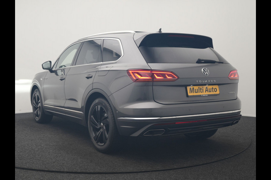 Volkswagen Touareg 3.0 TSi eHybrid 4MOTION PHEV 381pk Dealer O.H. | SOH 91,3% | Trekhaak Af Fabriek | Luchtvering | Panodak | Adaptive Cruise | Dynaudio | 360 Camera | Head Up | Lederen Comfortstoelen Memory & Verwarmd | Sfeerverlichting | Stuur Verwarmd |  Keyless | Apple Carplay | 20"L.M | Plug In Hybrid |