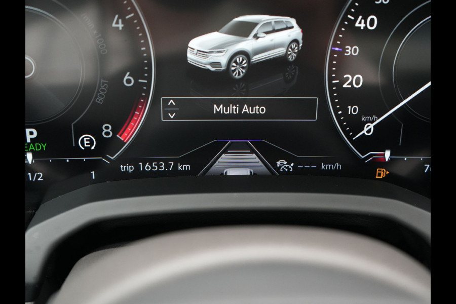 Volkswagen Touareg 3.0 TSi eHybrid 4MOTION PHEV 381pk Dealer O.H. | SOH 91,3% | Trekhaak Af Fabriek | Luchtvering | Panodak | Adaptive Cruise | Dynaudio | 360 Camera | Head Up | Lederen Comfortstoelen Memory & Verwarmd | Sfeerverlichting | Stuur Verwarmd |  Keyless | Apple Carplay | 20"L.M | Plug In Hybrid |