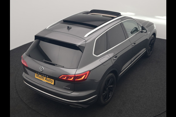 Volkswagen Touareg 3.0 TSi eHybrid 4MOTION PHEV 381pk Dealer O.H. | SOH 91,3% | Trekhaak Af Fabriek | Luchtvering | Panodak | Adaptive Cruise | Dynaudio | 360 Camera | Head Up | Lederen Comfortstoelen Memory & Verwarmd | Sfeerverlichting | Stuur Verwarmd |  Keyless | Apple Carplay | 20"L.M | Plug In Hybrid |