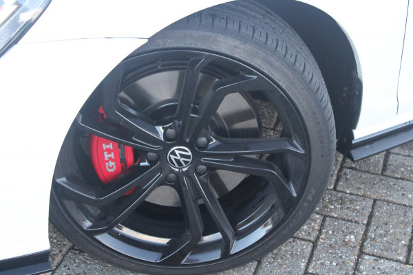 Volkswagen Golf 2.0 TSI GTI TCR | Dynaudio | DCC | ACC| Camera | 1e Lak