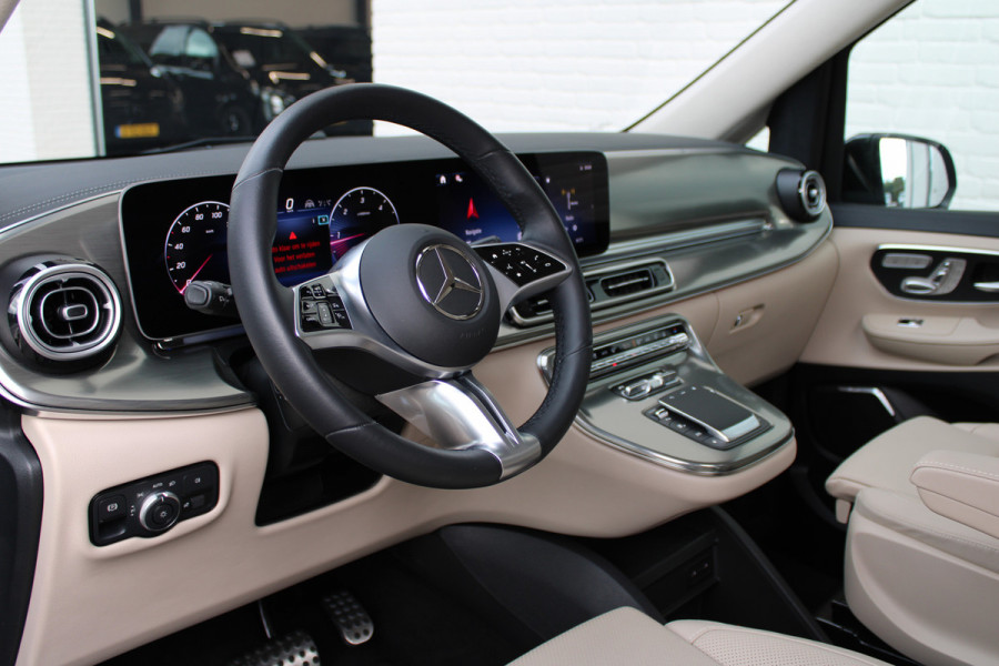 Mercedes-Benz V-Klasse 300d / AMG / Exclusive / 7-Pers / Pano / Luchtv / Elec Stoel / Burmester / Vol Opties / NIEUW!!