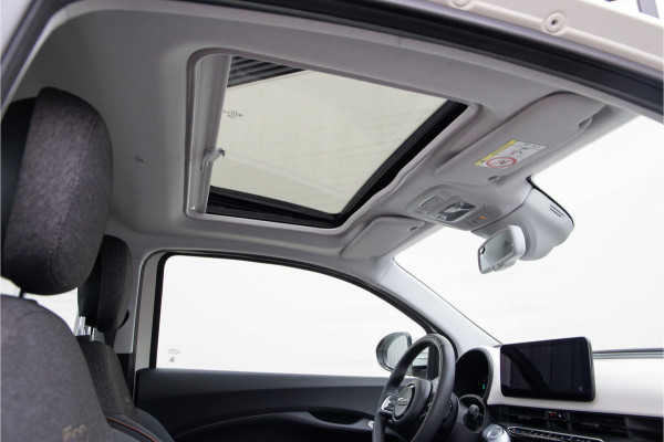 Fiat 500 Icon 42 kWh Panorama, Carplay, Stoelverwarming