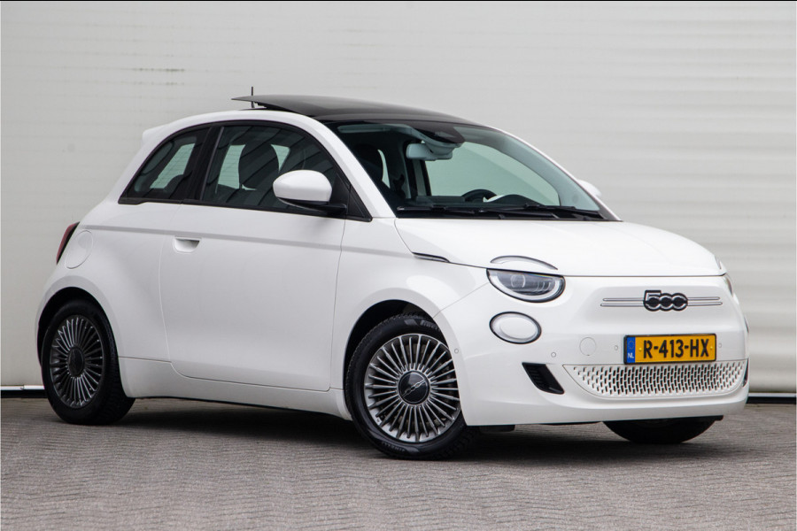 Fiat 500 Icon 42 kWh Panorama, Carplay, Stoelverwarming