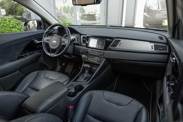 Kia Niro 1.6 GDi Hybrid ExecutiveLine / 61dkm NAP / Camera / Leer / Stoelverw. & Koeling / JBL Audio