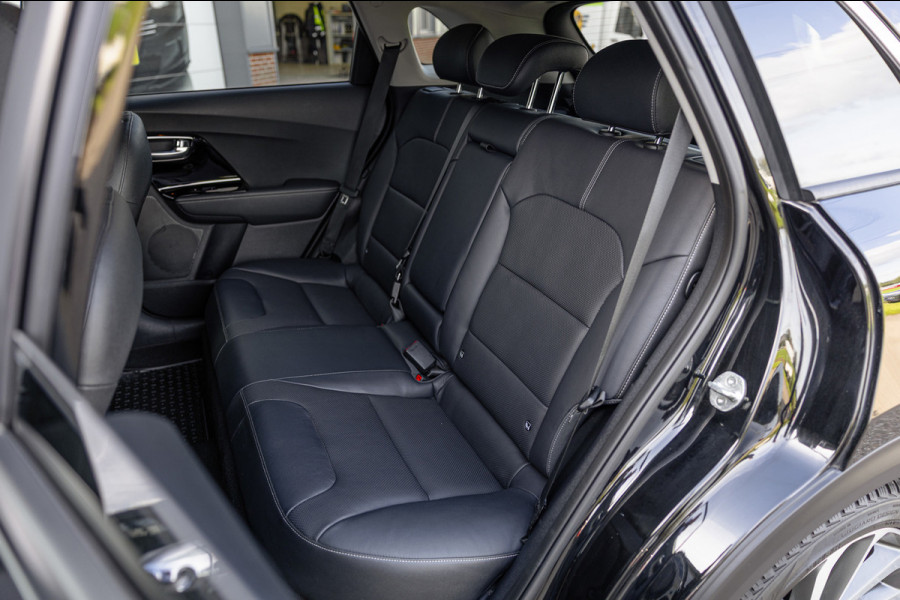 Kia Niro 1.6 GDi Hybrid ExecutiveLine / 61dkm NAP / Camera / Leer / Stoelverw. & Koeling / JBL Audio