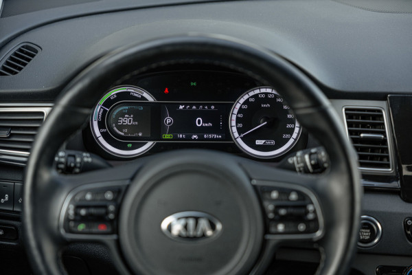 Kia Niro 1.6 GDi Hybrid ExecutiveLine / 61dkm NAP / Camera / Leer / Stoelverw. & Koeling / JBL Audio