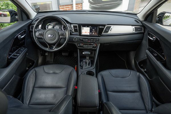 Kia Niro 1.6 GDi Hybrid ExecutiveLine / 61dkm NAP / Camera / Leer / Stoelverw. & Koeling / JBL Audio