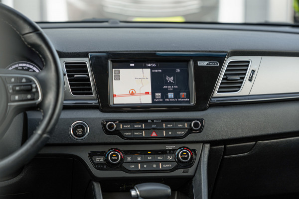 Kia Niro 1.6 GDi Hybrid ExecutiveLine / 61dkm NAP / Camera / Leer / Stoelverw. & Koeling / JBL Audio
