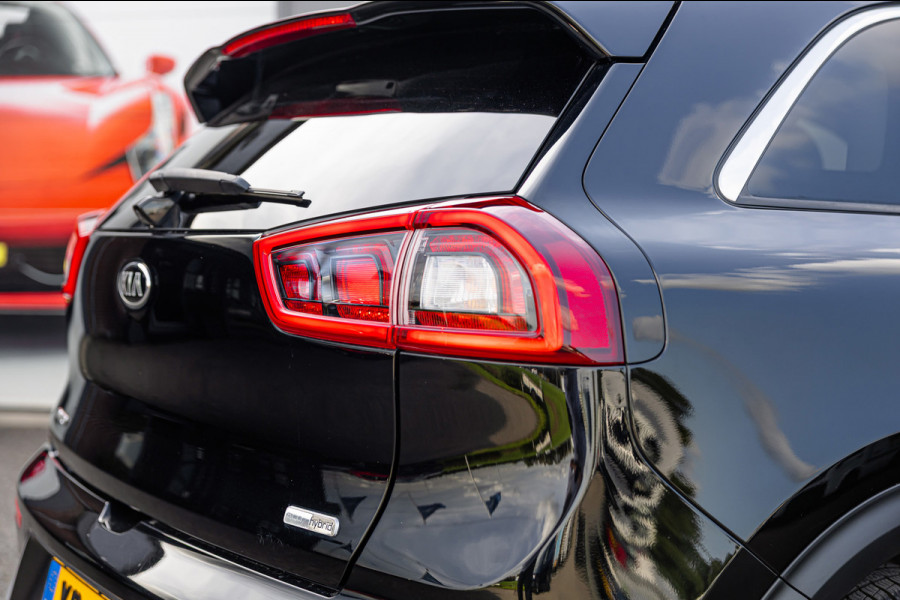 Kia Niro 1.6 GDi Hybrid ExecutiveLine / 61dkm NAP / Camera / Leer / Stoelverw. & Koeling / JBL Audio
