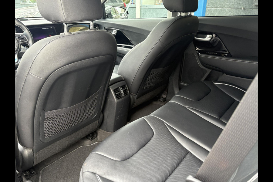 Kia e-Niro ExecutiveLine 64 kWh | 96,7% SOH | Schuifdak | Leder | Memory Seats | Stoelverwarming & Ventilatie | Adaptive Cruise |