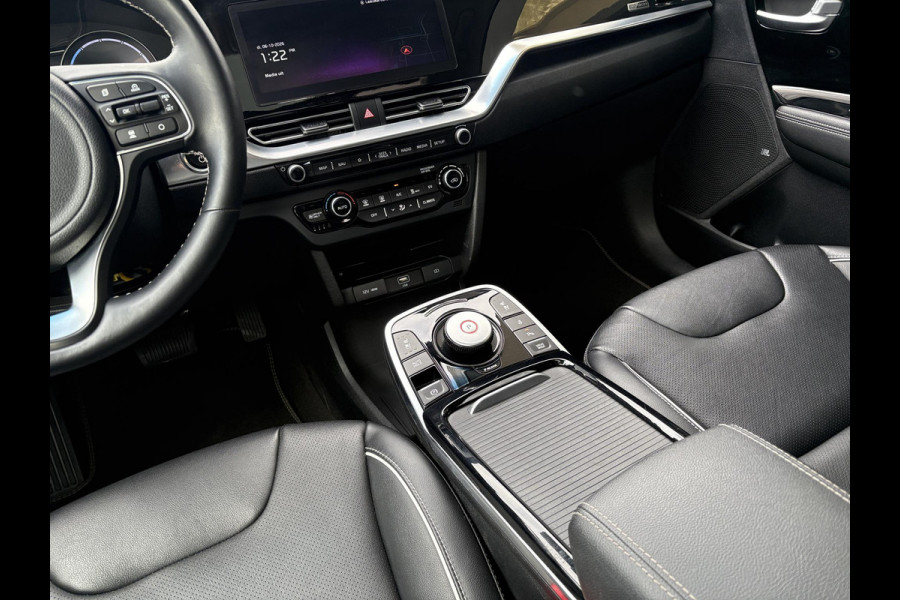 Kia e-Niro ExecutiveLine 64 kWh | 96,7% SOH | Schuifdak | Leder | Memory Seats | Stoelverwarming & Ventilatie | Adaptive Cruise |