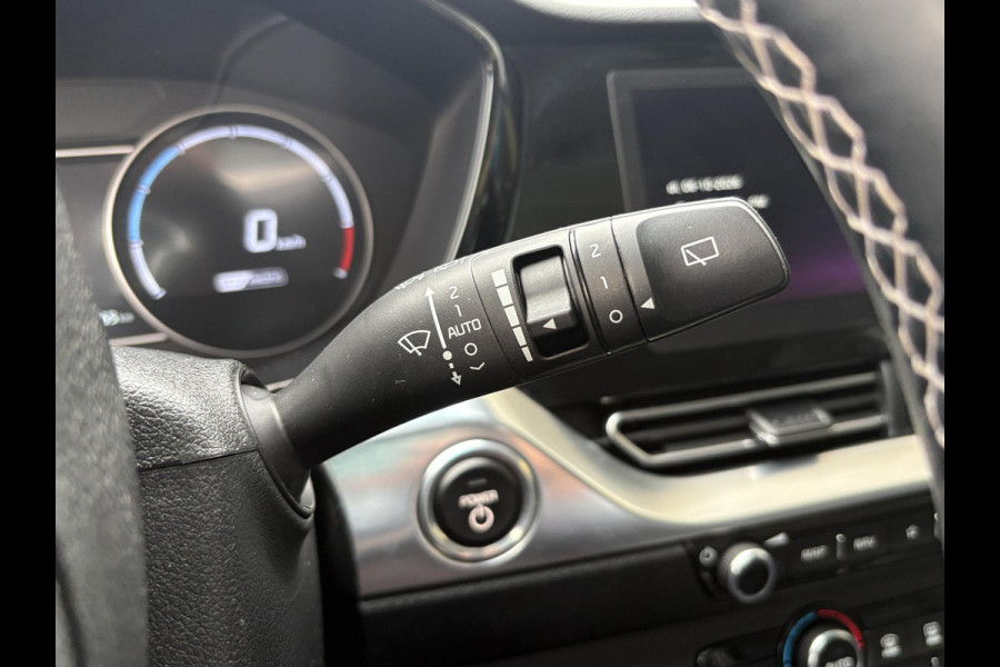 Kia e-Niro ExecutiveLine 64 kWh | 96,7% SOH | Schuifdak | Leder | Memory Seats | Stoelverwarming & Ventilatie | Adaptive Cruise |