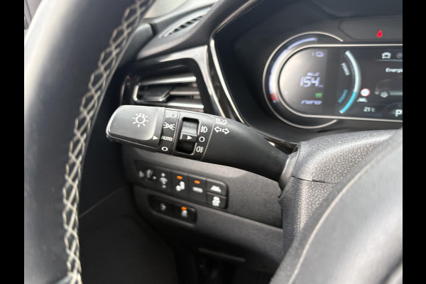 Kia e-Niro ExecutiveLine 64 kWh | 96,7% SOH | Schuifdak | Leder | Memory Seats | Stoelverwarming & Ventilatie | Adaptive Cruise |