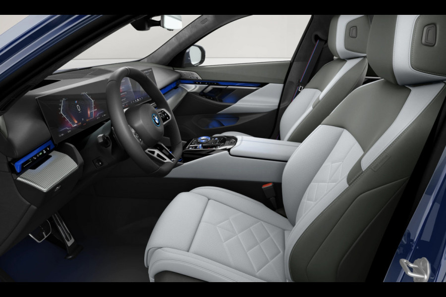 BMW i5 Touring eDrive40 - M-Sport Pro - Pano - Onderstel Prof - Trekhaak - Bowers & Wilkins