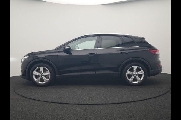 Audi Q4 e-tron 45 Quattro Advanced edition 77 kWh 265pk Dealer O.H. | SOH 97,9% | Trekhaak Af Fabriek | Adaptive Cruise | Camera | Sportstoelen & Stuur Verwarmd | Keyless | Navigatie | DAB | Virtual | Lane Assist |