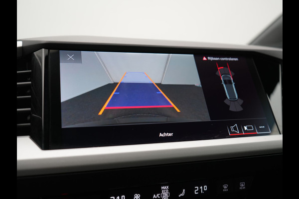 Audi Q4 e-tron 45 Quattro Advanced edition 77 kWh 265pk Dealer O.H. | SOH 97,9% | Trekhaak Af Fabriek | Adaptive Cruise | Camera | Sportstoelen & Stuur Verwarmd | Keyless | Navigatie | DAB | Virtual | Lane Assist |
