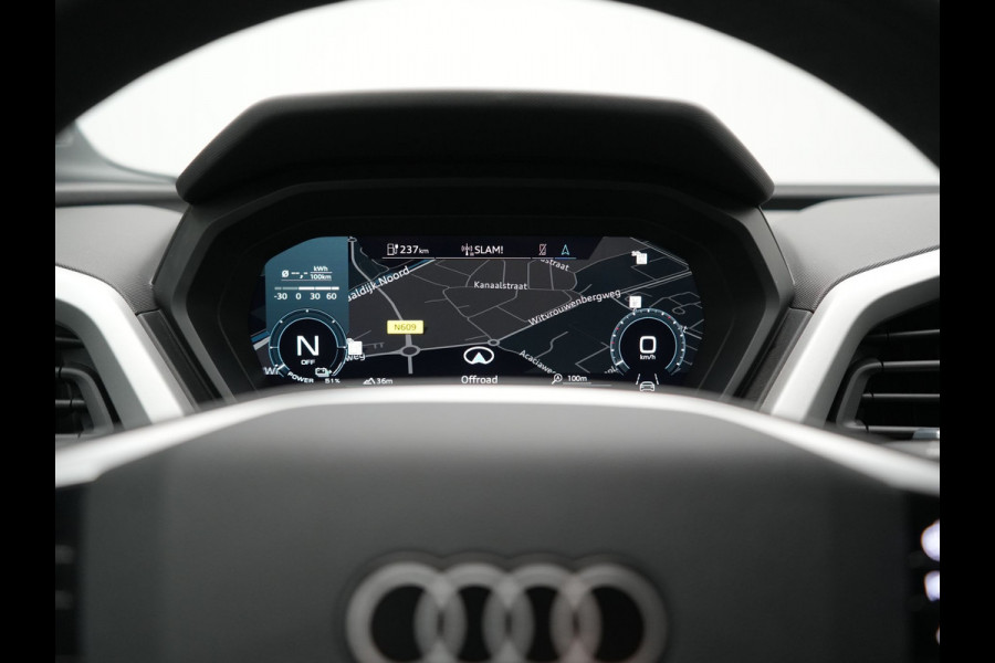 Audi Q4 e-tron 45 Quattro Advanced edition 77 kWh 265pk Dealer O.H. | SOH 97,9% | Trekhaak Af Fabriek | Adaptive Cruise | Camera | Sportstoelen & Stuur Verwarmd | Keyless | Navigatie | DAB | Virtual | Lane Assist |