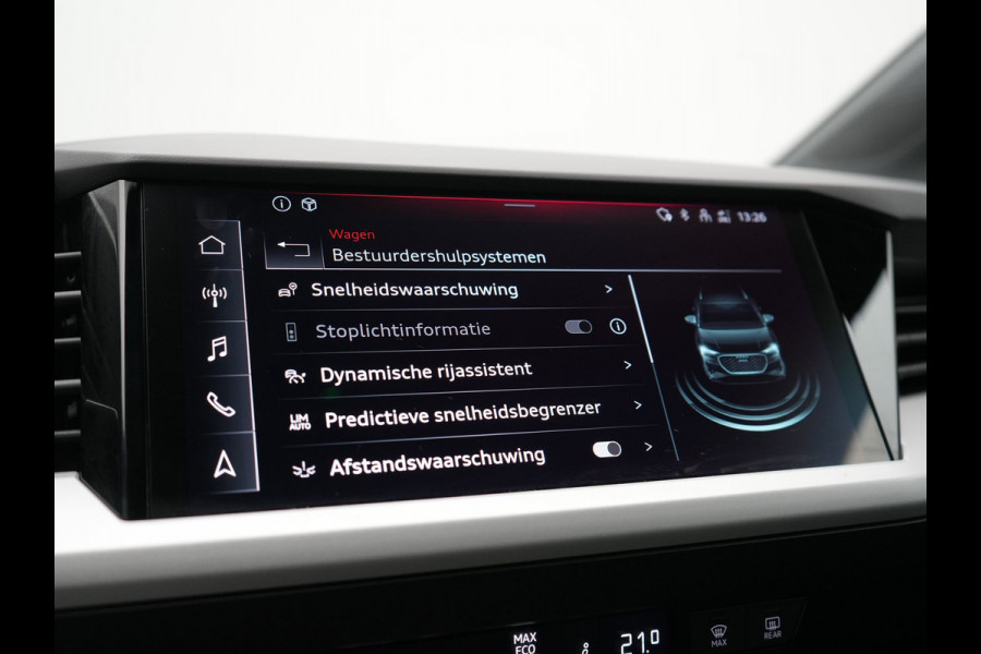 Audi Q4 e-tron 45 Quattro Advanced edition 77 kWh 265pk Dealer O.H. | SOH 97,9% | Trekhaak Af Fabriek | Adaptive Cruise | Camera | Sportstoelen & Stuur Verwarmd | Keyless | Navigatie | DAB | Virtual | Lane Assist |