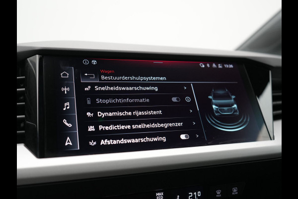 Audi Q4 e-tron 45 Quattro Advanced edition 77 kWh 265pk Dealer O.H. | SOH 97,9% | Trekhaak Af Fabriek | Adaptive Cruise | Camera | Sportstoelen & Stuur Verwarmd | Keyless | Navigatie | DAB | Virtual | Lane Assist |