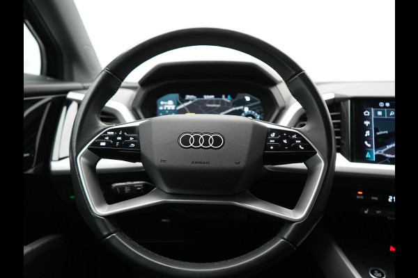 Audi Q4 e-tron 45 Quattro Advanced edition 77 kWh 265pk Dealer O.H. | SOH 97,9% | Trekhaak Af Fabriek | Adaptive Cruise | Camera | Sportstoelen & Stuur Verwarmd | Keyless | Navigatie | DAB | Virtual | Lane Assist |