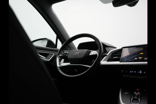 Audi Q4 e-tron 45 Quattro Advanced edition 77 kWh 265pk Dealer O.H. | SOH 97,9% | Trekhaak Af Fabriek | Adaptive Cruise | Camera | Sportstoelen & Stuur Verwarmd | Keyless | Navigatie | DAB | Virtual | Lane Assist |