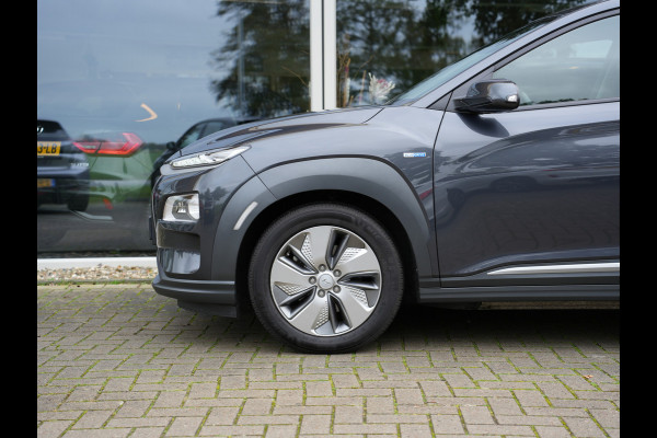 Hyundai Kona EV Limited 64 kWh SOH 99% | Stoelverwarming&ventilatie | Cruise control adaptief met stop&go en stuurhulp | Head-up display