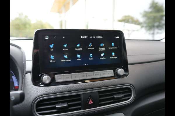 Hyundai Kona EV Limited 64 kWh SOH 99% | Stoelverwarming&ventilatie | Cruise control adaptief met stop&go en stuurhulp | Head-up display