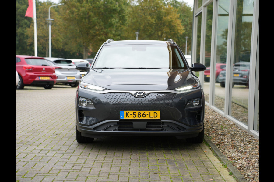 Hyundai Kona EV Limited 64 kWh SOH 99% | Stoelverwarming&ventilatie | Cruise control adaptief met stop&go en stuurhulp | Head-up display