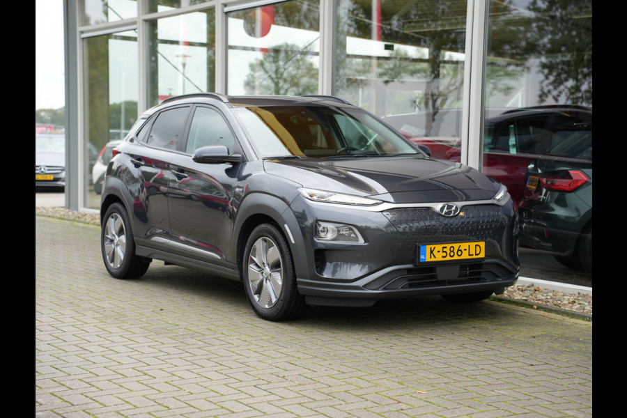 Hyundai Kona EV Limited 64 kWh SOH 99% | Stoelverwarming&ventilatie | Cruise control adaptief met stop&go en stuurhulp | Head-up display