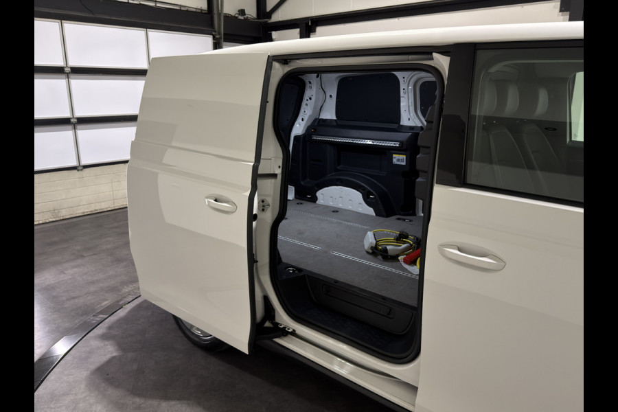 Volkswagen ID. Buzz Cargo 77 kWh | SOH 95,3% | Trekhaak Elek. | Stuur verwarmd | Climatronic | Pass. bank