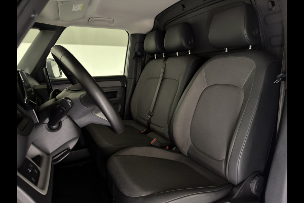 Volkswagen ID. Buzz Cargo 77 kWh | SOH 95,3% | Trekhaak Elek. | Stuur verwarmd | Climatronic | Pass. bank