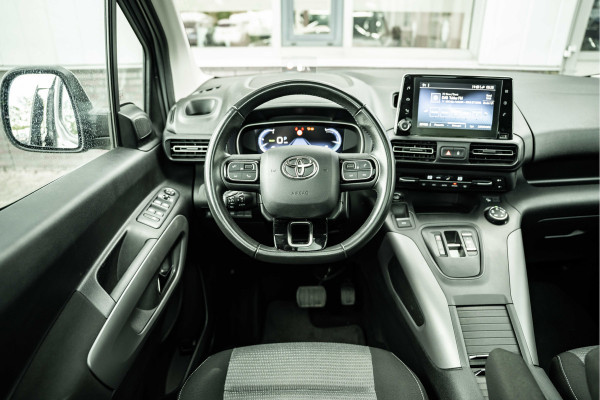 Toyota ProAce Verso | Pano dak | 5-Persoons | Achteruitrijcamera | PDC V+A | Last minute deal, geldig t/m 31-10-2026, profiteer nu! Van €26.950 naar €25.950