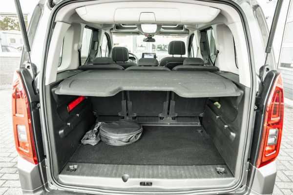 Toyota ProAce Verso | Pano dak | 5-Persoons | Achteruitrijcamera | PDC V+A | Last minute deal, geldig t/m 31-10-2026, profiteer nu! Van €26.950 naar €25.950
