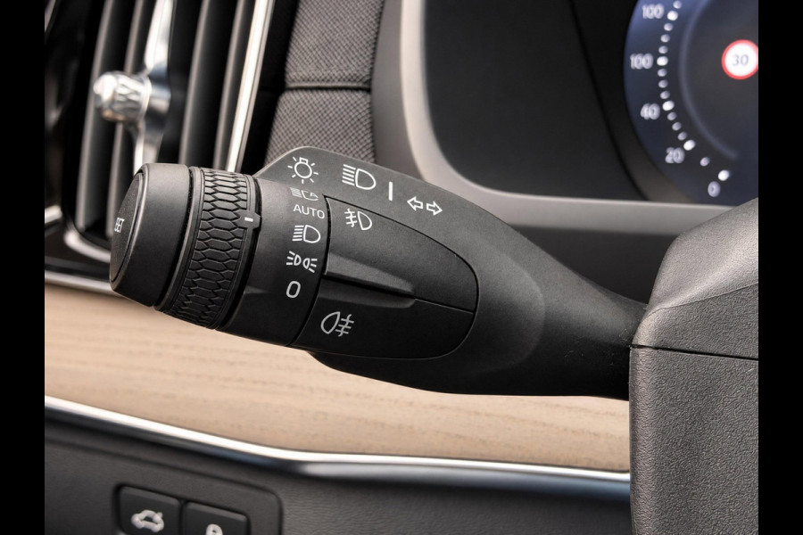 Volvo XC90 2.0 T8 455PK PHEV AWD Plus Bright | Pano | H/K Sound | Surround View | Trekhaak | BTW