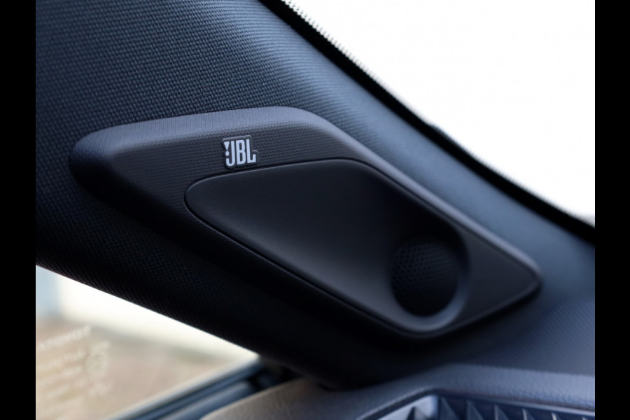 Toyota RAV4 2.5 2.5 Plug-in Hybrid Bi-Tone+ | Panoramadak | Stoelventilatie | JBL