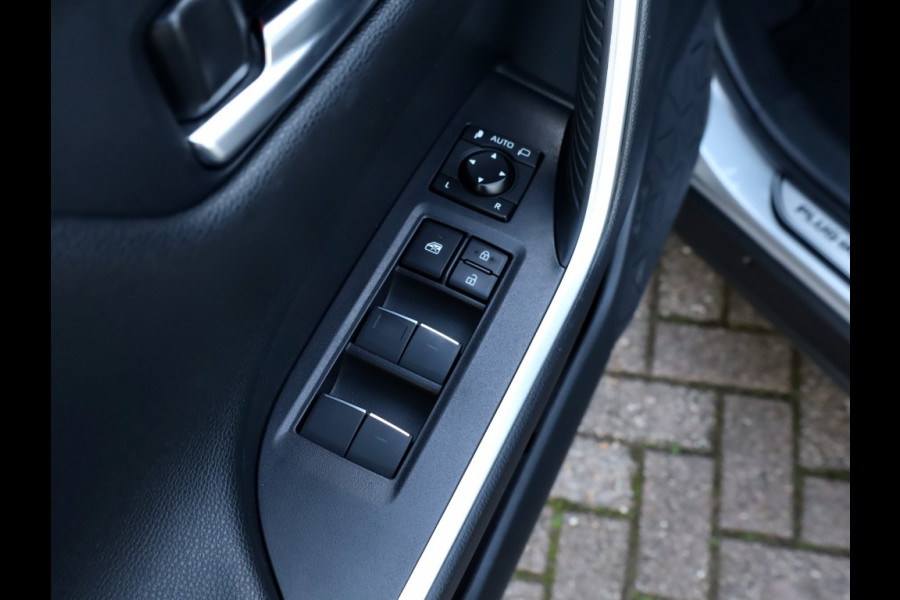 Toyota RAV4 2.5 2.5 Plug-in Hybrid Bi-Tone+ | Panoramadak | Stoelventilatie | JBL