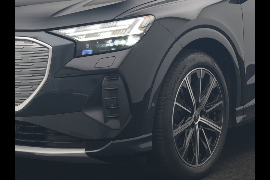 Audi Q4 Sportback e-tron 40 S edition 77 kWh 204pk Dealer O.H. | Trekhaak Af Fabriek | Panodak | Adaptive Cruise | Head Up | 360 Camera | Matrix LED | Lederen Sportstoelen & Stuur Verwarmd | Keyless | Apple Carplay | Navigatie | DAB | 20"L.M |