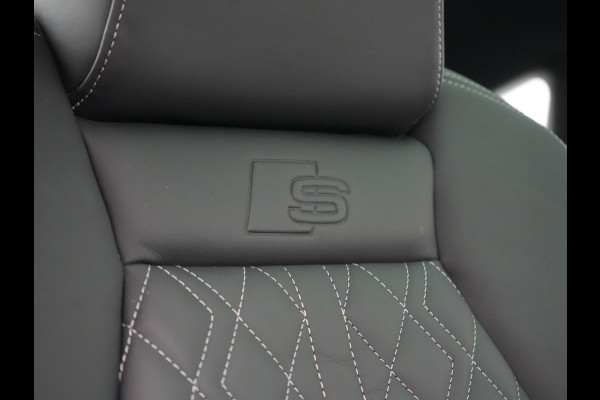 Audi Q4 Sportback e-tron 40 S edition 77 kWh 204pk Dealer O.H. | Trekhaak Af Fabriek | Panodak | Adaptive Cruise | Head Up | 360 Camera | Matrix LED | Lederen Sportstoelen & Stuur Verwarmd | Keyless | Apple Carplay | Navigatie | DAB | 20"L.M |
