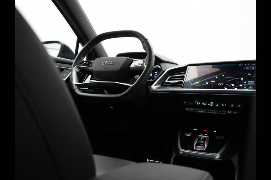 Audi Q4 Sportback e-tron 40 S edition 77 kWh 204pk Dealer O.H. | Trekhaak Af Fabriek | Panodak | Adaptive Cruise | Head Up | 360 Camera | Matrix LED | Lederen Sportstoelen & Stuur Verwarmd | Keyless | Apple Carplay | Navigatie | DAB | 20"L.M |