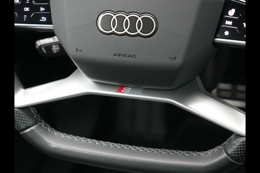 Audi Q4 Sportback e-tron 40 S edition 77 kWh 204pk Dealer O.H. | Trekhaak Af Fabriek | Panodak | Adaptive Cruise | Head Up | 360 Camera | Matrix LED | Lederen Sportstoelen & Stuur Verwarmd | Keyless | Apple Carplay | Navigatie | DAB | 20"L.M |