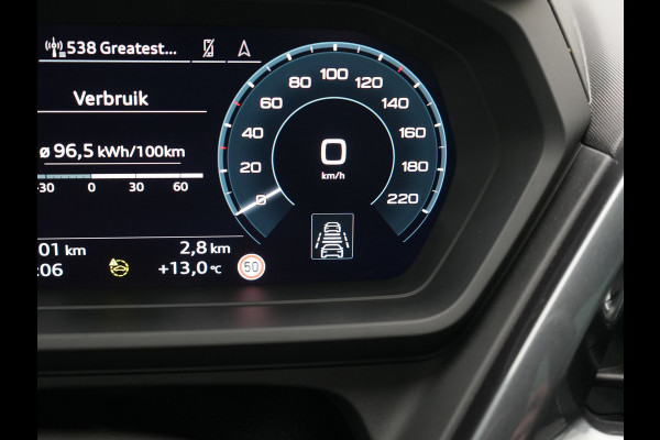 Audi Q4 Sportback e-tron 40 S edition 77 kWh 204pk Dealer O.H. | Trekhaak Af Fabriek | Panodak | Adaptive Cruise | Head Up | 360 Camera | Matrix LED | Lederen Sportstoelen & Stuur Verwarmd | Keyless | Apple Carplay | Navigatie | DAB | 20"L.M |