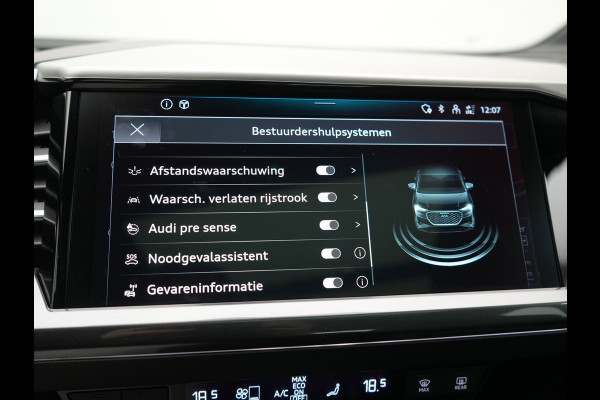 Audi Q4 Sportback e-tron 40 S edition 77 kWh 204pk Dealer O.H. | Trekhaak Af Fabriek | Panodak | Adaptive Cruise | Head Up | 360 Camera | Matrix LED | Lederen Sportstoelen & Stuur Verwarmd | Keyless | Apple Carplay | Navigatie | DAB | 20"L.M |