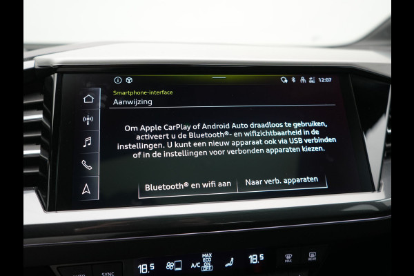 Audi Q4 Sportback e-tron 40 S edition 77 kWh 204pk Dealer O.H. | Trekhaak Af Fabriek | Panodak | Adaptive Cruise | Head Up | 360 Camera | Matrix LED | Lederen Sportstoelen & Stuur Verwarmd | Keyless | Apple Carplay | Navigatie | DAB | 20"L.M |