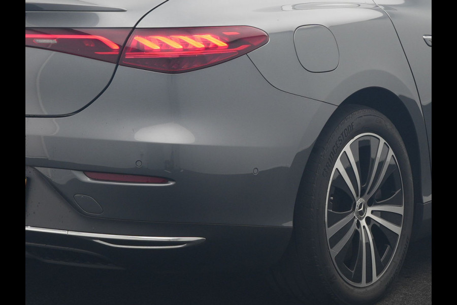 Mercedes-Benz EQE 350+ Luxury Line 91 kWh 292pk Dealer O.H. | SOH 97,5% | Panodak | Adaptive Cruise | Camera | Lederen Sportstoelen Memory & Ventilatie | Stoelen & Stuur Verwarmd | Sfeerverlichting | BLIS | Keyless | Apple Carplay | Navigatie | DAB |