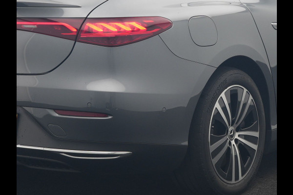 Mercedes-Benz EQE 350+ Luxury Line 91 kWh 292pk Dealer O.H. | SOH 97,5% | Panodak | Adaptive Cruise | Camera | Lederen Sportstoelen Memory & Ventilatie | Stoelen & Stuur Verwarmd | Sfeerverlichting | BLIS | Keyless | Apple Carplay | Navigatie | DAB |
