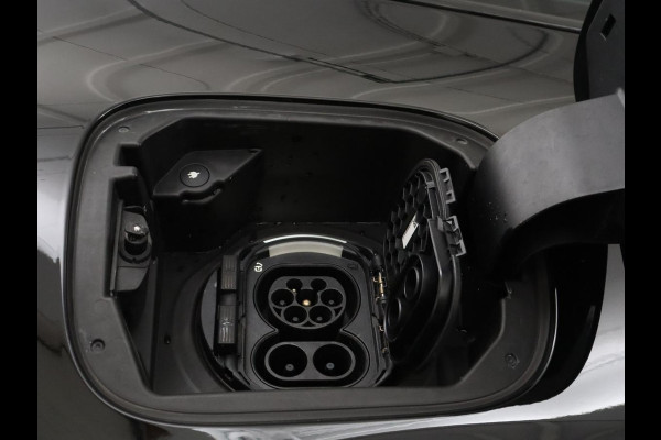 Mercedes-Benz EQA 250 Business Solution Luxury 67 kWh | SOH 96,1% | Keyless Entry | LED | Trekhaak | Sfeerverlichting | Camera |