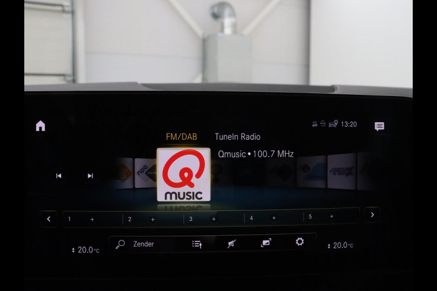Mercedes-Benz EQA 250 Business Solution Luxury 67 kWh | SOH 96,1% | Keyless Entry | LED | Trekhaak | Sfeerverlichting | Camera |