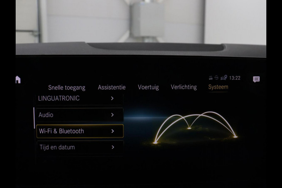 Mercedes-Benz EQA 250 Business Solution Luxury 67 kWh | SOH 96,1% | Keyless Entry | LED | Trekhaak | Sfeerverlichting | Camera |